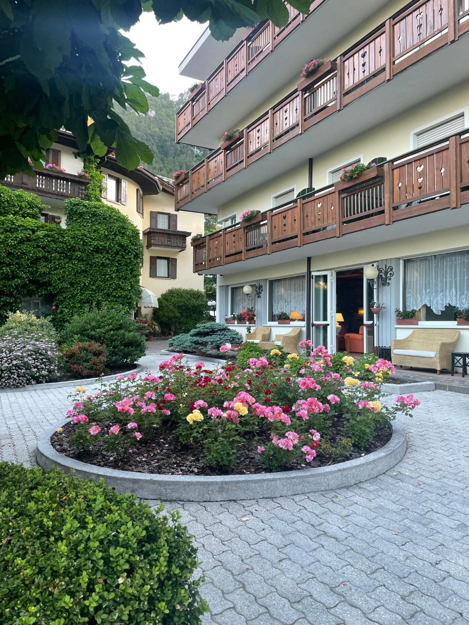 Hotel Miralago Wellness - Adults Only Мольвено Экстерьер фото