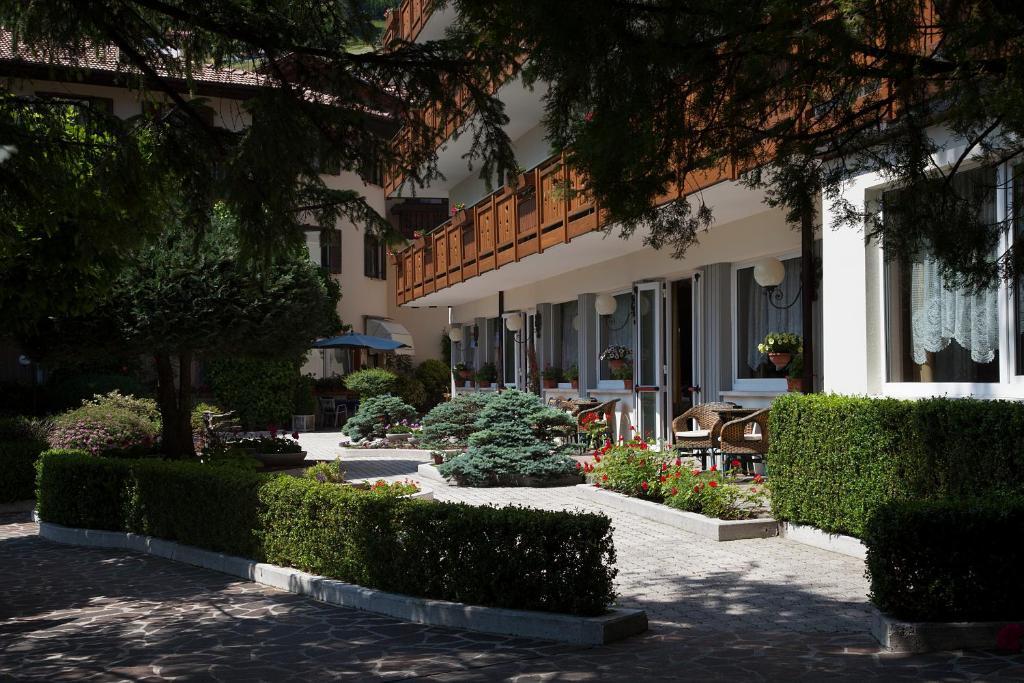 Hotel Miralago Wellness - Adults Only Мольвено Экстерьер фото