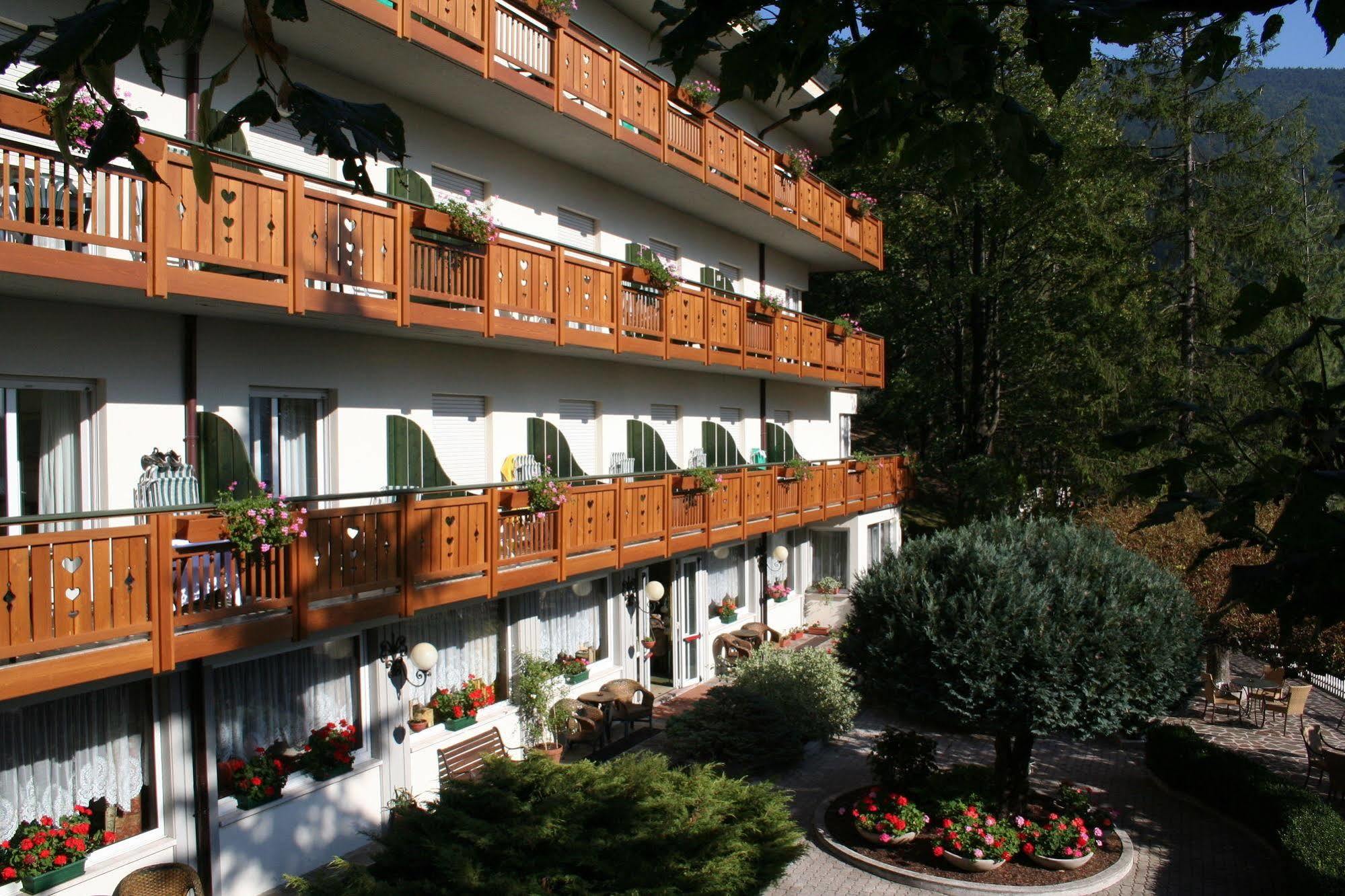 Hotel Miralago Wellness - Adults Only Мольвено Экстерьер фото