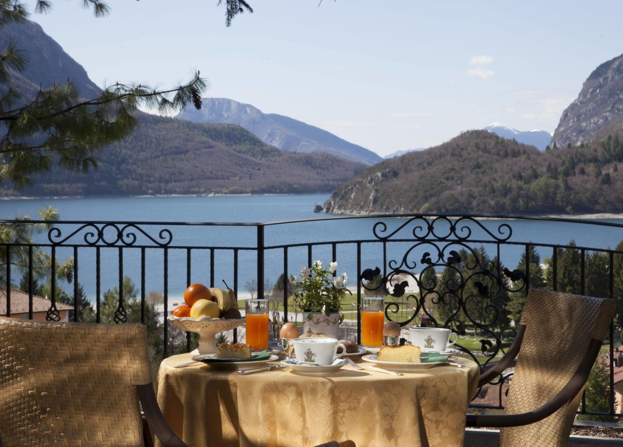 Hotel Miralago Wellness - Adults Only Мольвено Экстерьер фото